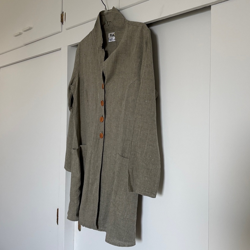 Flax Olive-Green Linen Tunic with Buttons - Picture 7 of 7